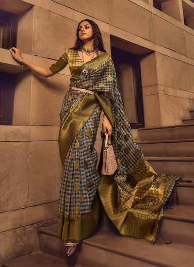 siya fashion engagement wear sarees surat