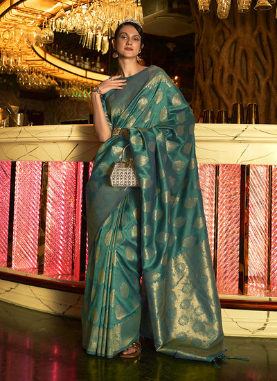 siya fashion engagement wear saree surat